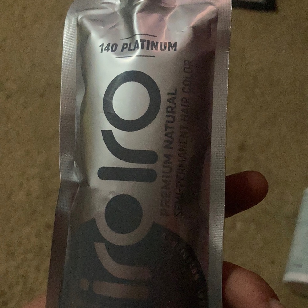 Iroiro semi permanent hair color